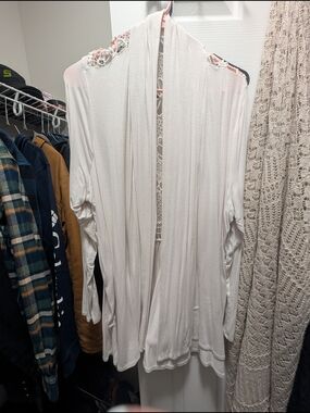 Lightweight Cream Open Front Cardigan with Lace Trim